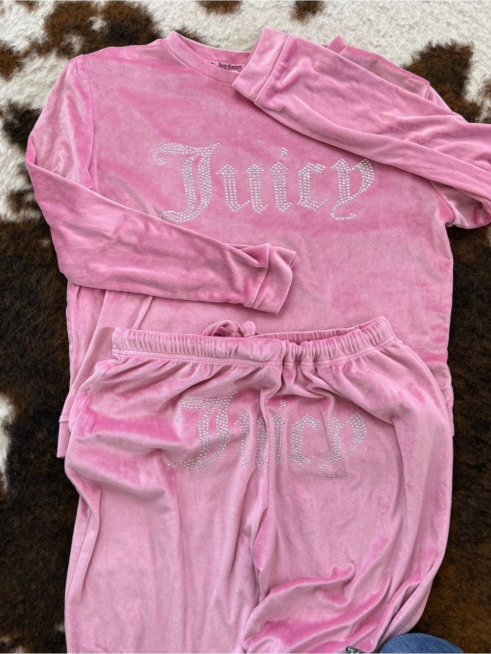 Juicy Couture Pink Velour Pajama Set with Crystal Logo